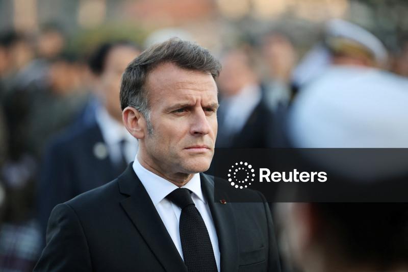 Macron diz que não é realista abrir Estreito de Ormuz à força