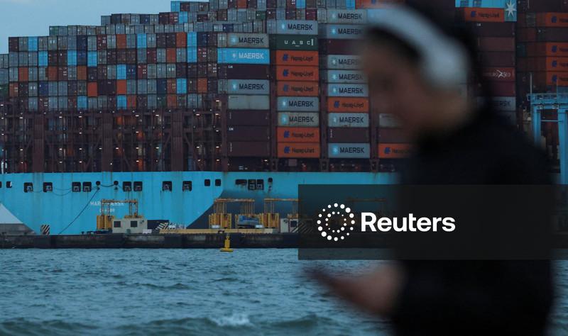 Crescimento da zona do euro desacelera para mínima em nove meses por aumento de custos, mostra PMI