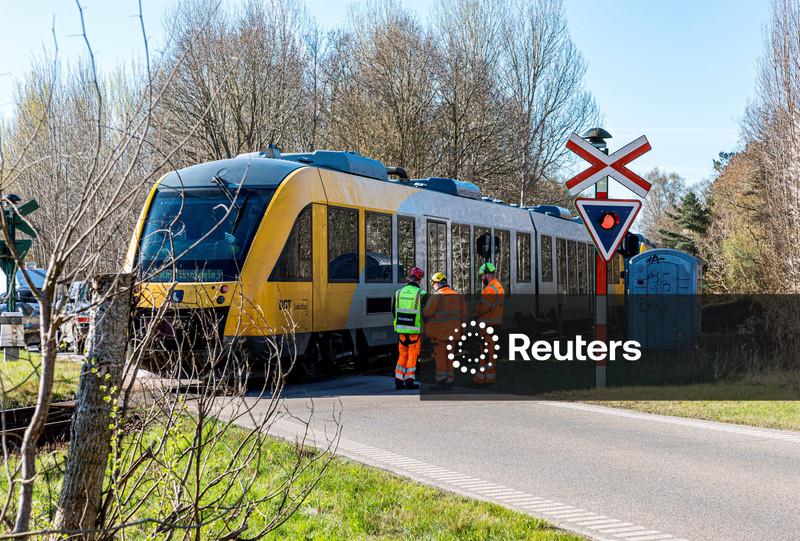 Colisão de trens na Dinamarca deixa 17 feridos, segundo serviço de emergência