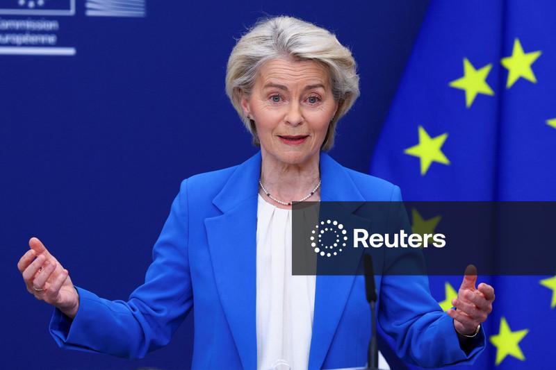 É muito cedo para retirar sanções contra o Irã, diz presidente da Comissão Europeia