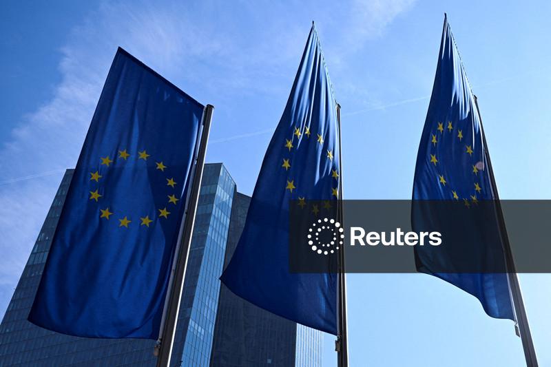 BCE mantém juros em possível última pausa antes de alta em junho