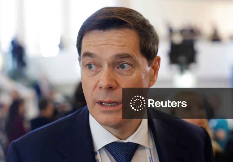 Bilionários russos aumentam sua riqueza em 11% em um ano, apesar da guerra e das sanções, diz Forbes