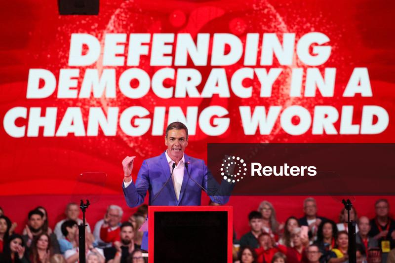 Esquerda global se reúne na Espanha na esperança de gerar ressurgimento contra extrema direita