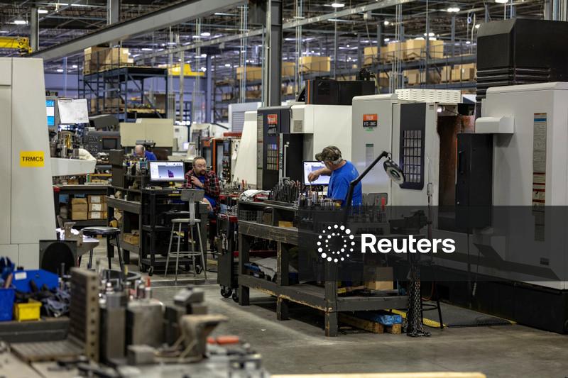 Setor manufatureiro dos EUA cresce em março, mostra ISM