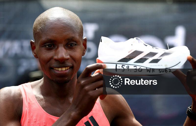 Inovação da Adidas marca o recorde histórico de Sawe na maratona