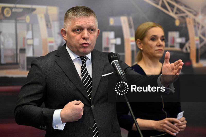 Primeiro-ministro eslovaco diz que a UE deveria retirar sanções contra petróleo e gás russos para aumentar segurança energética