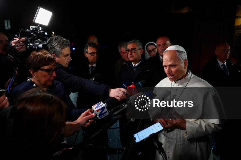 Após postagem de Trump, papa Leão diz que ameaças contra Irã são "inaceitáveis"