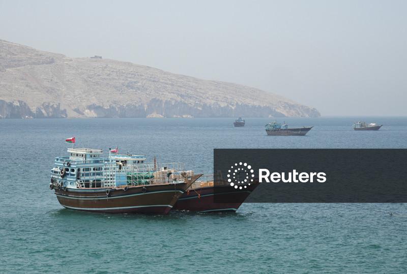 Novos ataques a navios perto de Ormuz são relatados enquanto Trump discute Irã com Xi Jinping