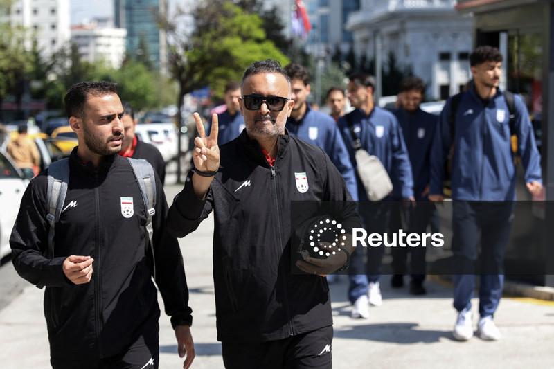Jogadores iranianos solicitam vistos para EUA e Canadá na Turquia antes da Copa do Mundo