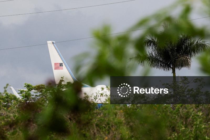 Chefe da CIA visita Cuba enquanto Trump pede mudanças radicais para negociações