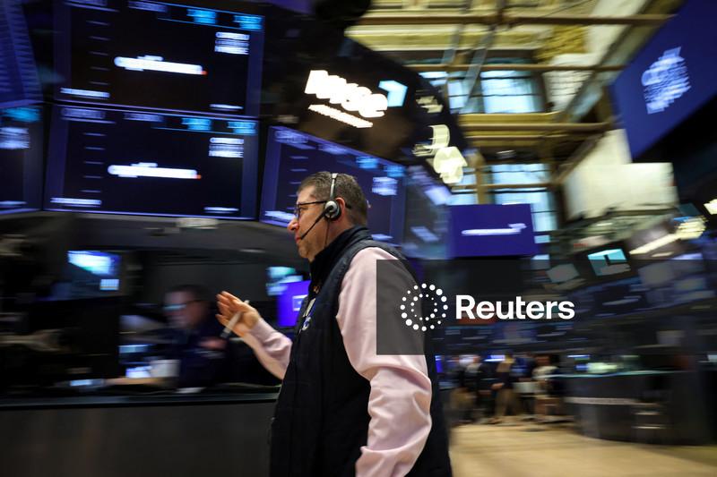 Wall St abre em baixa com salto do petróleo devido a novas preocupações com Oriente Médio