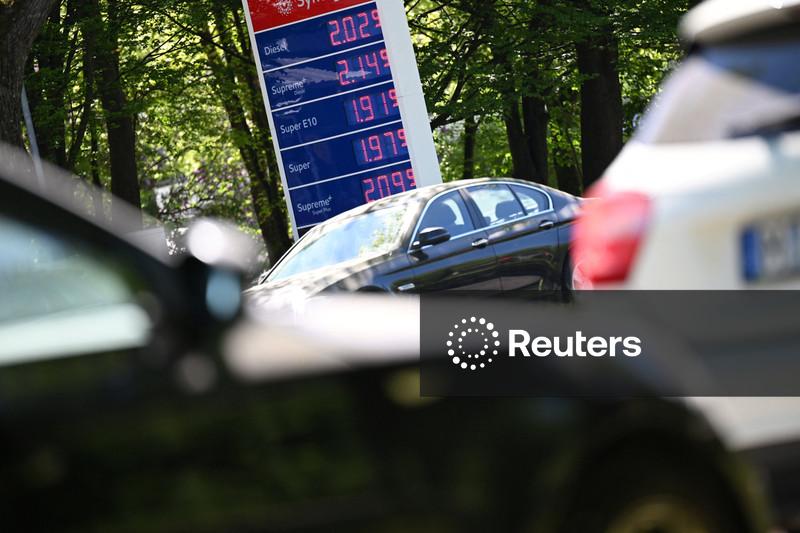 Impacto da guerra no Irã pode "prejudicar duplamente" consumidores da zona do euro, mostra pesquisa do BCE