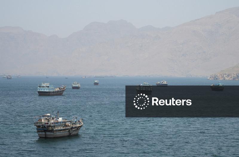 EUA e Irã não se aproximam  do fim da guerra, enquanto  navio-tanque do Catar navega em direção ao Estreito de Ormuz