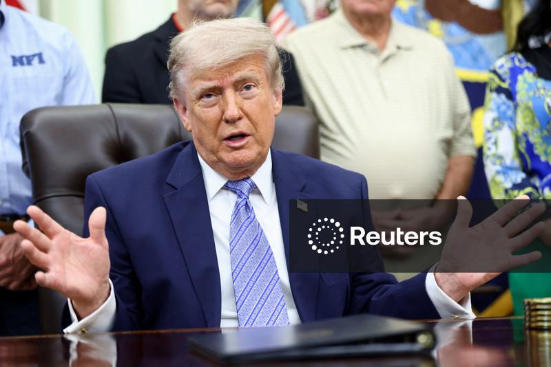 Trump faz exame físico no centro militar Walter Reed