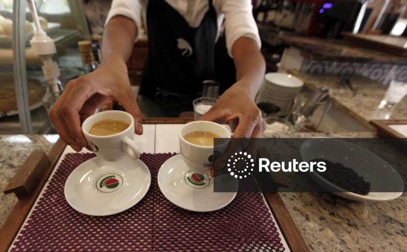 Confiança de serviços no Brasil sobe em maio após 3 meses de quedas, diz FGV