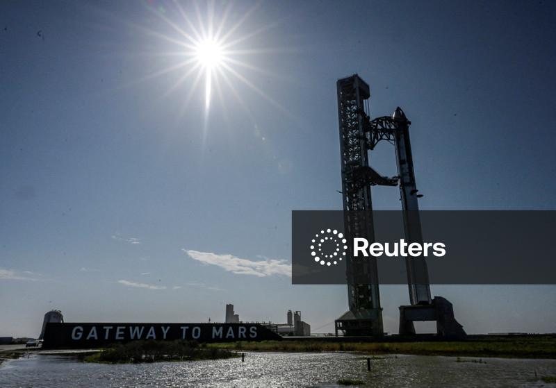 Starship V3 atualizada da SpaceX decola em seu primeiro voo de teste no Texas