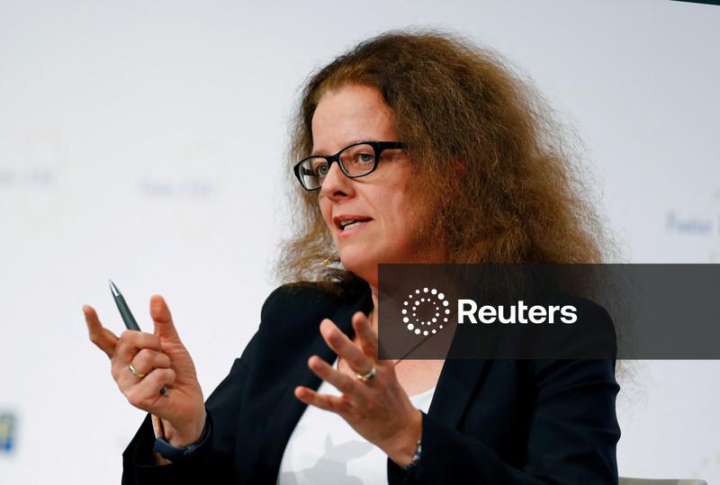 BCE deve aumentar juros em junho mesmo se acordo de paz com o Irã for fechado, diz Schnabel