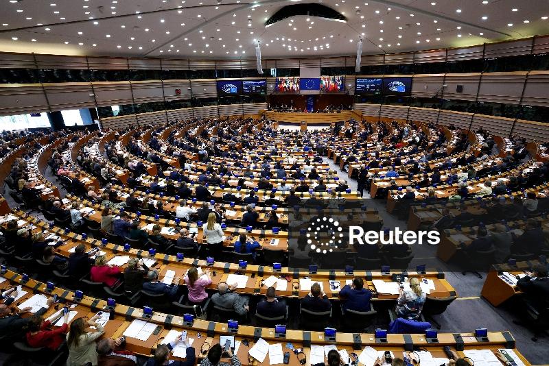 UE se prepara para reduzir tarifas de importação dos EUA para evitar aumento de taxas de Trump