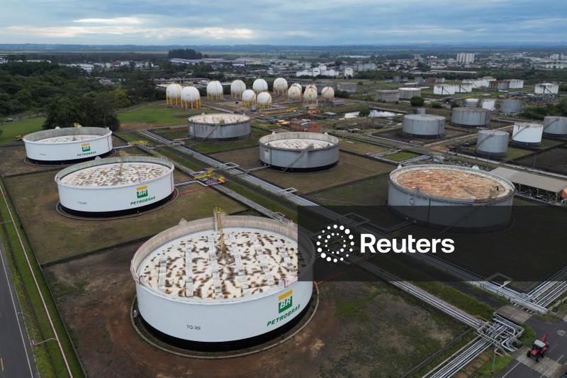 Petrobras mira autossuficiência em diesel e gasolina no próximo plano de negócios