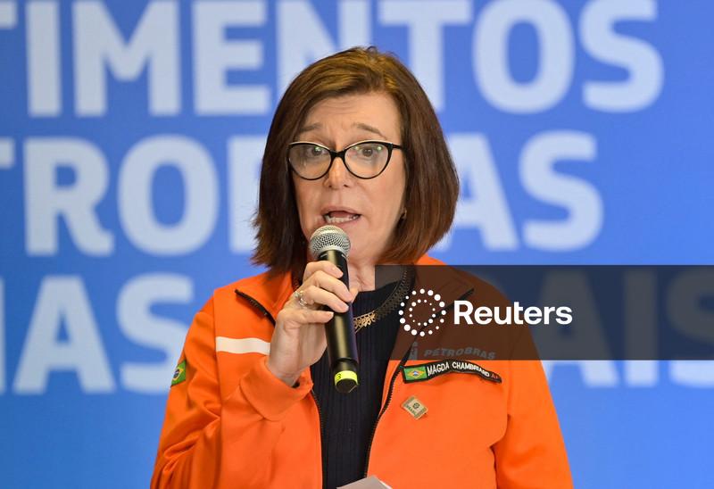 Petrobras planeja elevar preço da gasolina, mas avalia concorrência com etanol, diz CEO
