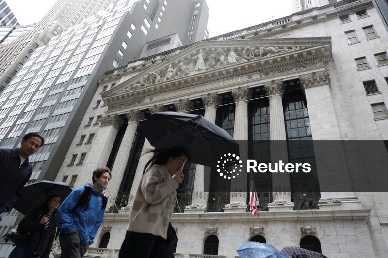 Otimismo em relação à IA supera riscos do Oriente Médio e Wall St sobe