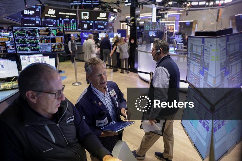 Nasdaq lidera as perdas nas ações, com petróleo e custos de financiamento no foco