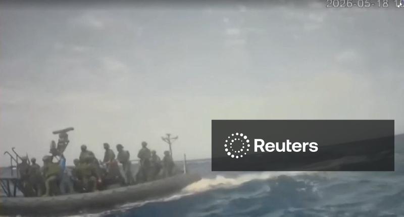 Forças israelenses dispararam tiros contra navios da flotilha de ajuda a Gaza, mostra vídeo