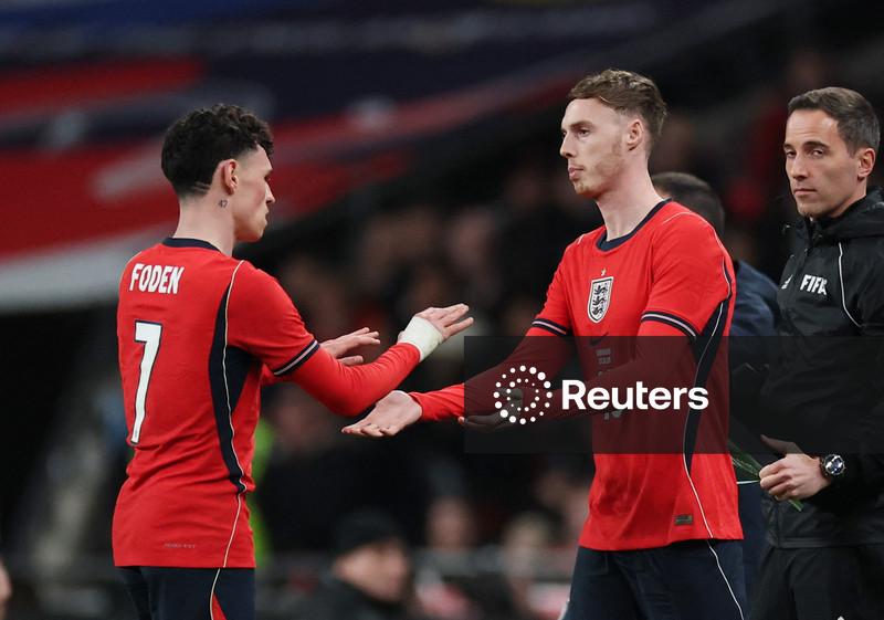 Inglaterra deixa Foden e Palmer fora dos convocados para Copa do Mundo