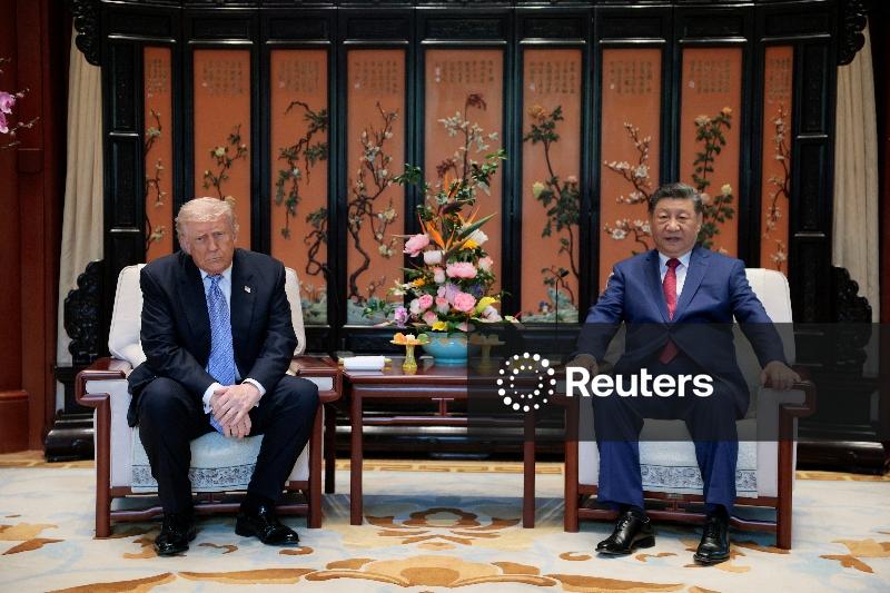 Trump diz que conversou com Xi sobre suspensão de sanções a empresas chinesas que compram petróleo iraniano