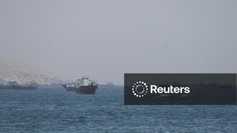 EUA afundam pequenas embarcações iranianas, abatem mísseis e drones para abrir Estreito de Ormuz