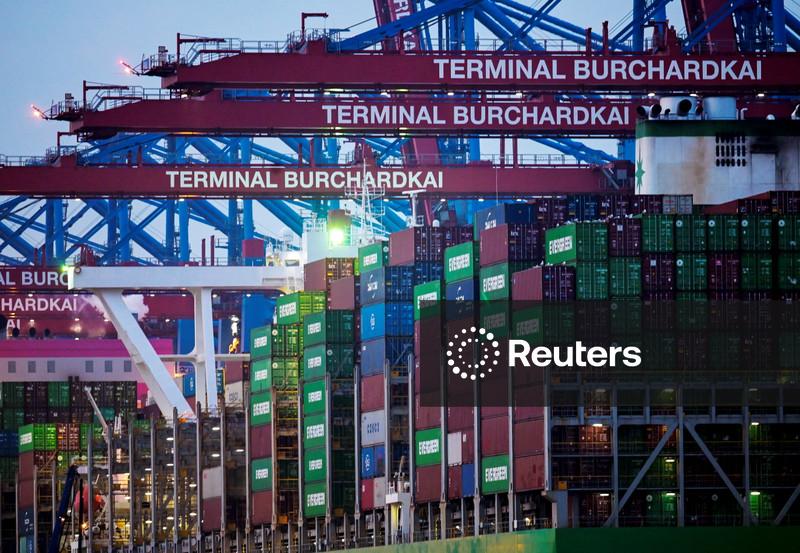 Governos da UE aprovam legislação sobre acordo comercial com os EUA