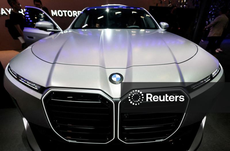 BMW mantém projeções para 2026 e lucro supera expectativas