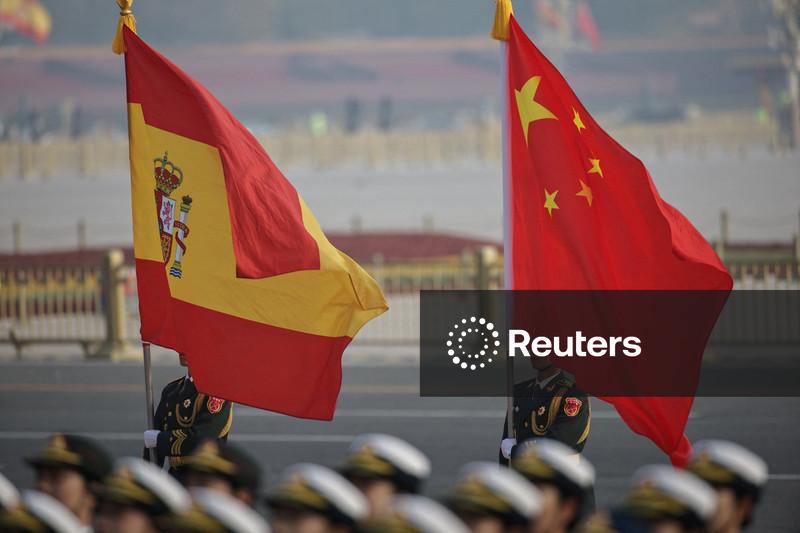 Embaixador dos EUA adverte Espanha para ter "muito cuidado" ao aprofundar laços com China