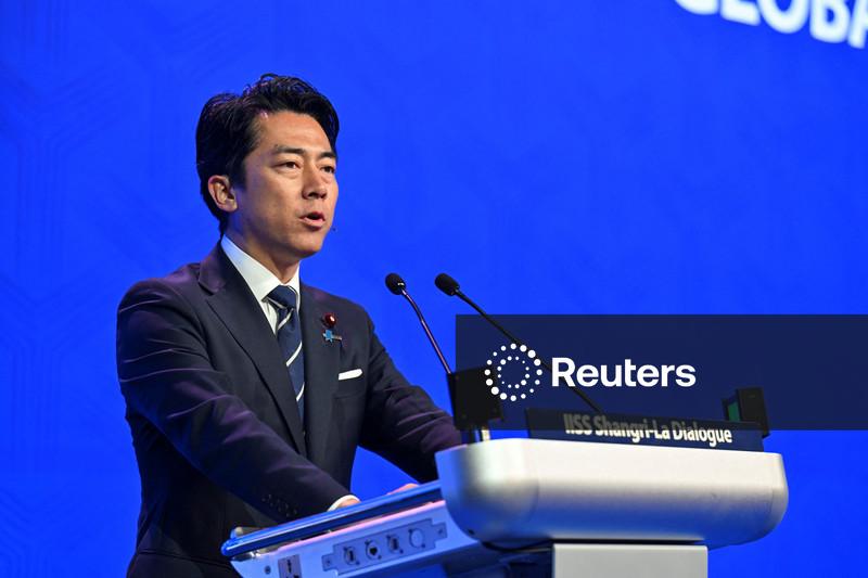 Japão rejeita alegações de "novo militarismo" e acusa China de se armar rapidamente