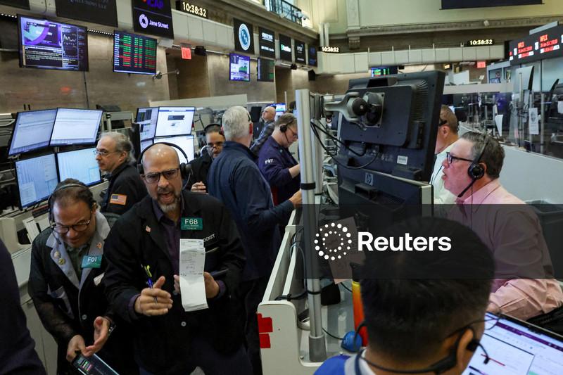 Wall St faz pausa após rali recorde com estagnação das negociações entre EUA e Irã