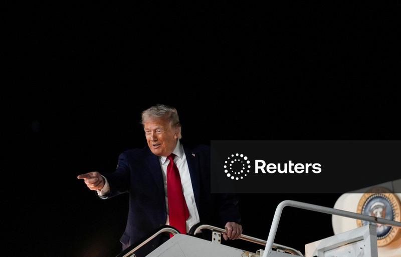 Trump diz que Irã demorou muito para negociar e "terá que pagar o preço"
