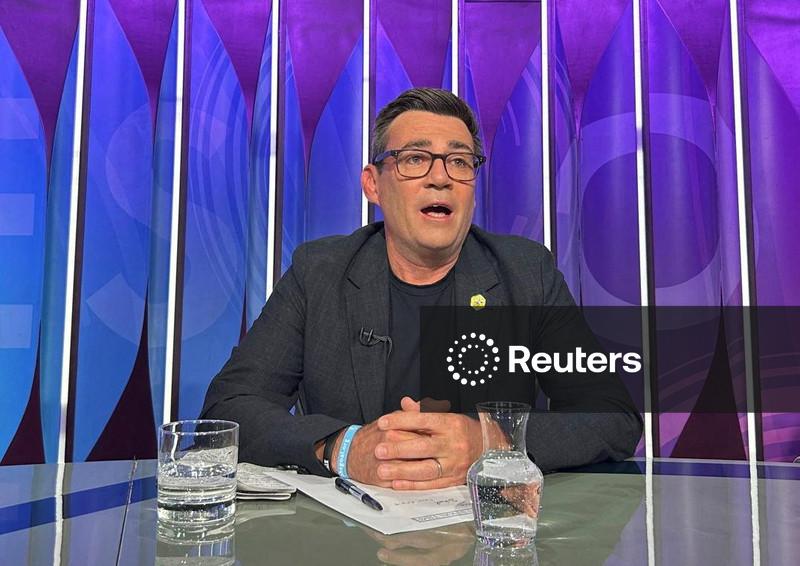 Prefeito da Grande Manchester sinaliza que concorreria na disputa pela liderança trabalhista contra Starmer
