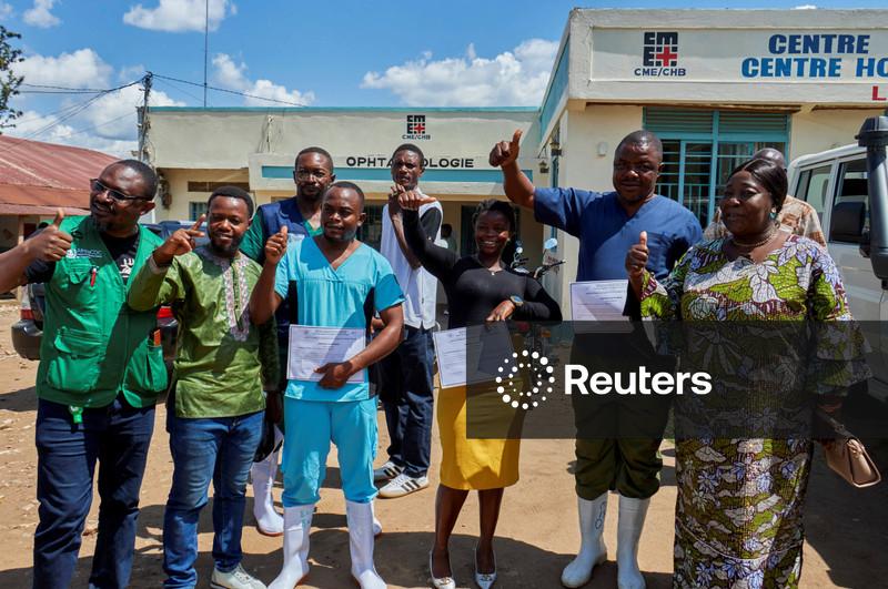 OMS diz que casos suspeitos de Ebola caíram para 116 depois que centenas foram descartados