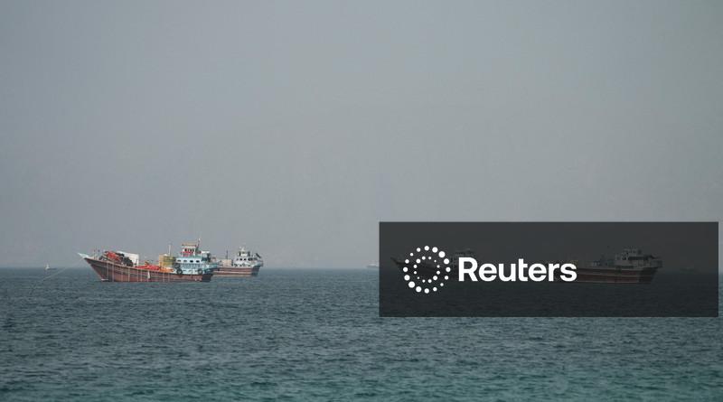 Irã reafirma direito de controlar navegação no Estreito de Ormuz após navio ser atingido perto de Omã