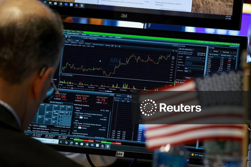 Dow Jones atinge máxima recorde com otimismo por acordo entre EUA e Irã e queda do petróleo