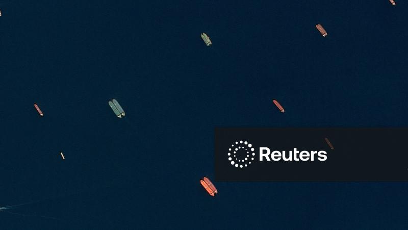 Trump comemora fluxo de petróleo do Golfo e frota do Irã também se prepara para aumentar exportações