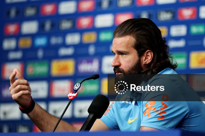 Para Alisson, não há vantagem em ser favorito na Copa do Mundo