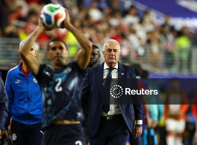 “Fora de controle”: Técnico do Paraguai critica a elite empresarial da Copa do Mundo