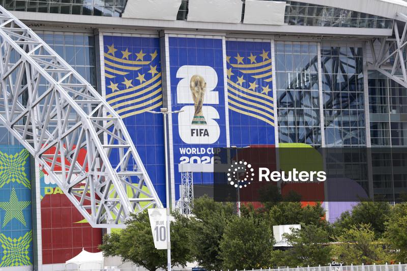 Torcedores da Copa do Mundo podem levar uma garrafa de água lacrada para os estádios, diz Fifa
