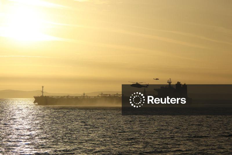 Forças britânicas interceptam petroleiro de frota fantasma russa no Canal da Mancha