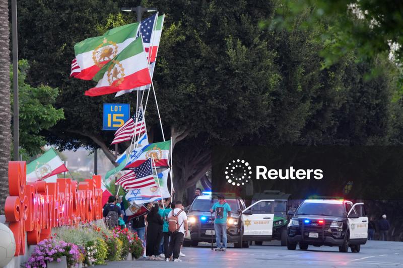 Iranianos-americanos planejam protestos enquanto seleção iraniana se prepara para a estreia na Copa do Mundo