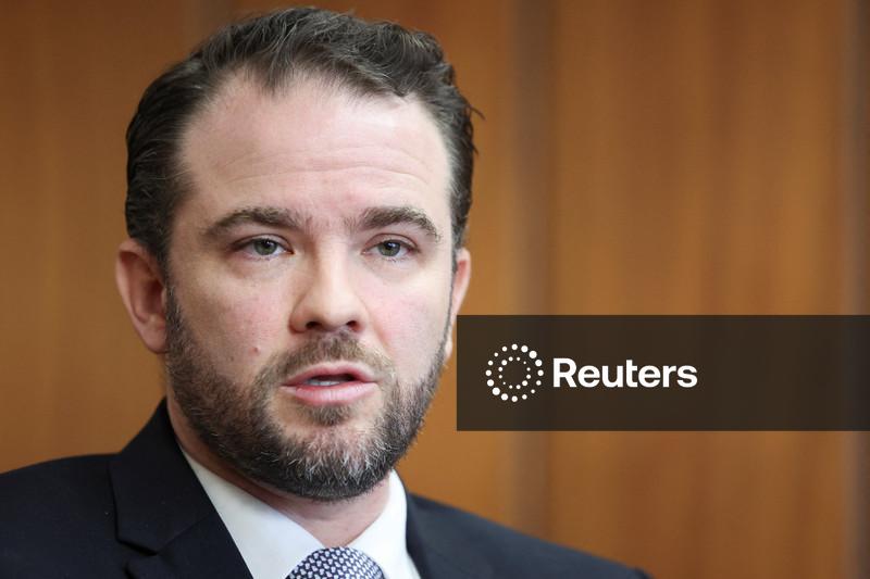 BC não deve olhar para "testes de soluços" como guerra no Irã, diz Durigan, vendo espaço para mais cortes de juros