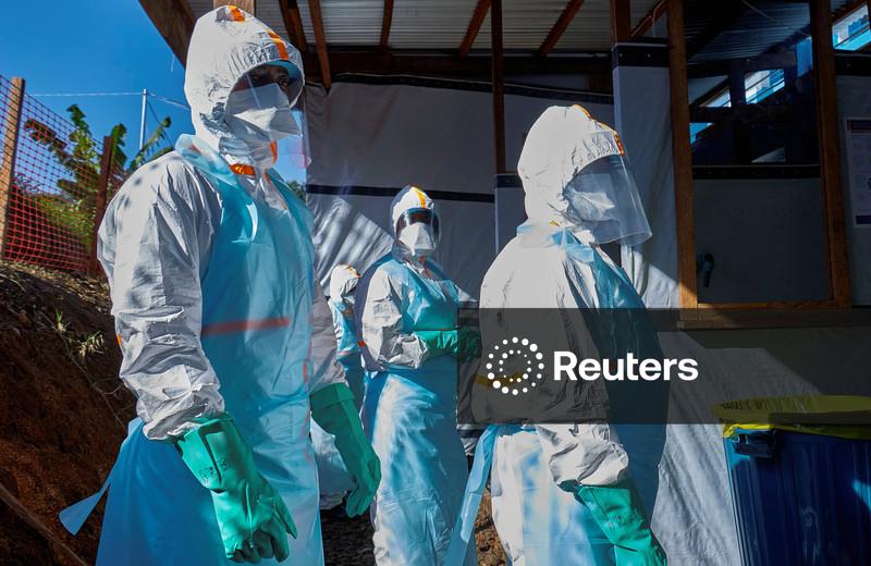 Congo afirma que mortes por Ebola já passam de 100, enquanto grupos armados ameaçam resposta à crise