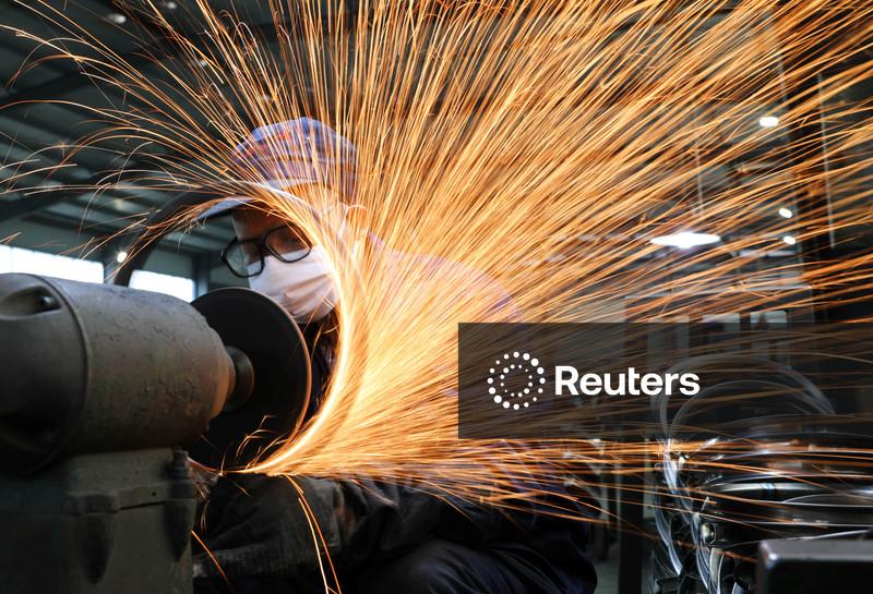 Atividade industrial na China volta a crescer impulsionada pelo boom global da IA