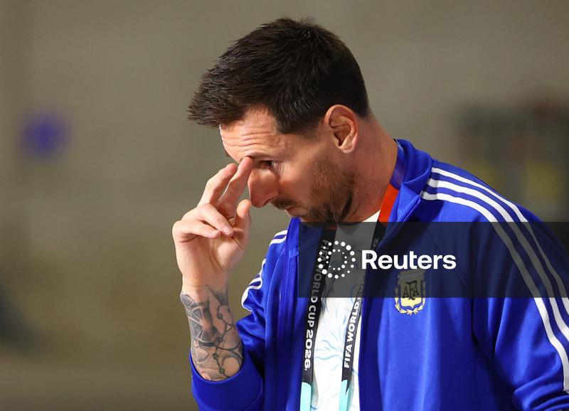 Argentina faz nove mudanças para enfrentar a Jordânia, com Messi no banco de reservas